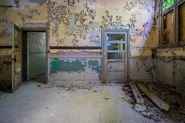 Verlaten meisjesschool - urbex van LostInDecay