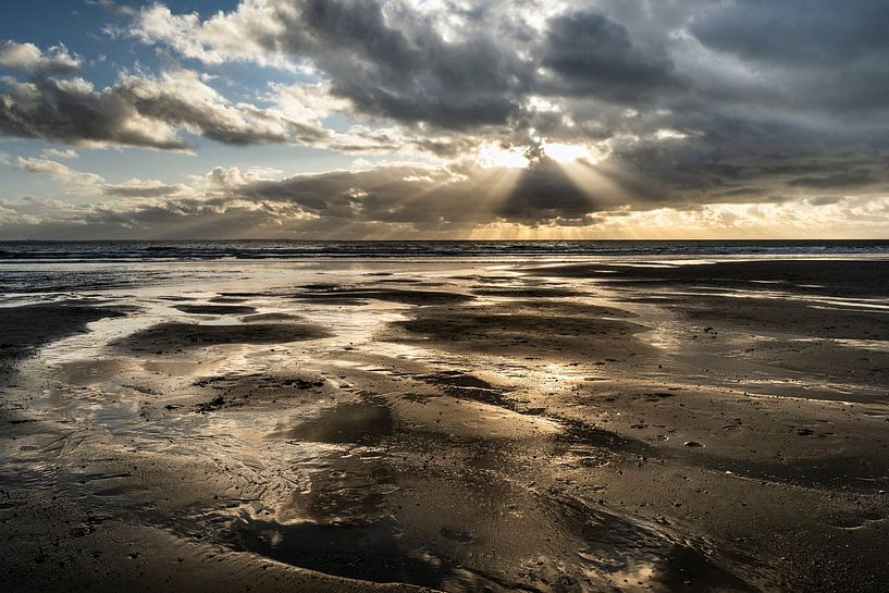 The beach of Westenschouwen, Zeeland by Paula Romein