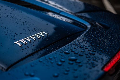 Nat geregende Ferrari 488