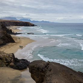 Surfstrand in Spanje, Fuerteventura van Marian Sintemaartensdijk