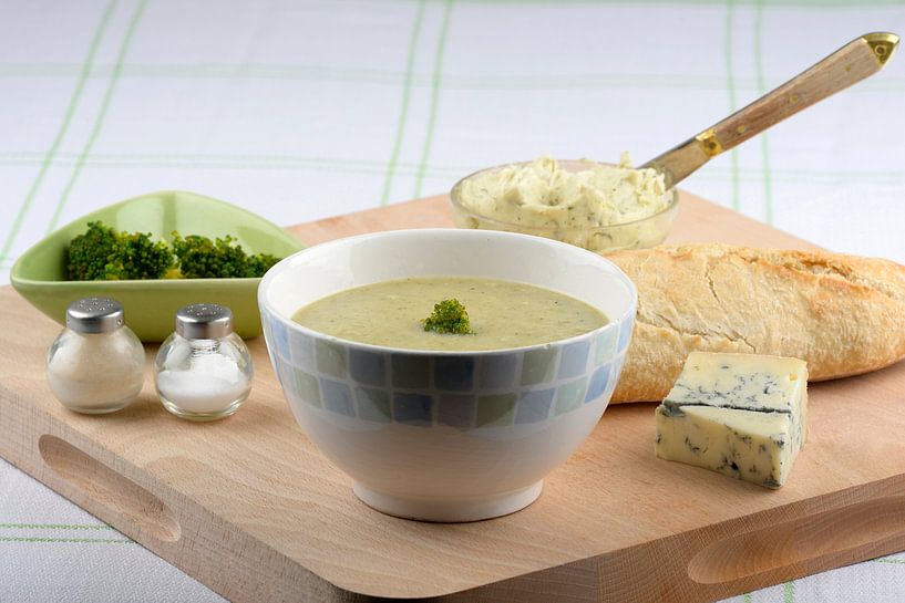 Brokkoli-Suppe mit Roquefort von Barbara Brolsma