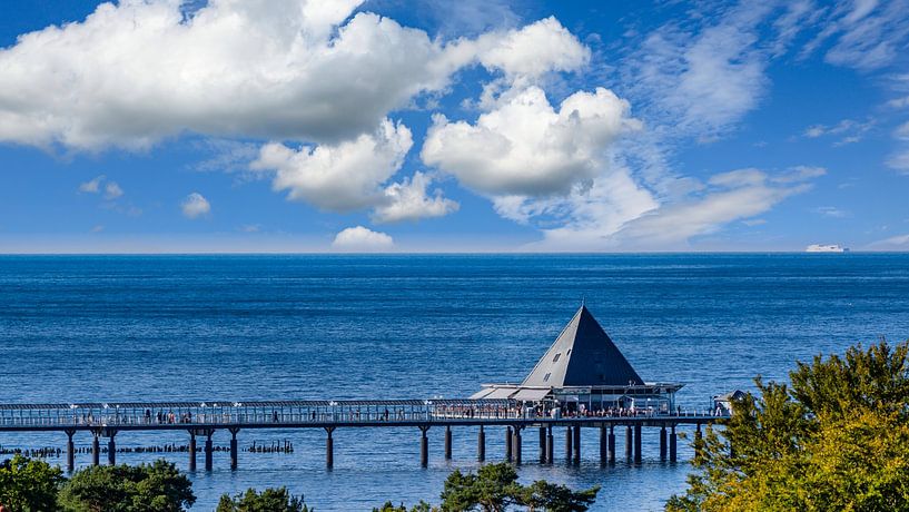 A view of the pier in Heringsdorf on the Baltic Sea by Andreas Völkel