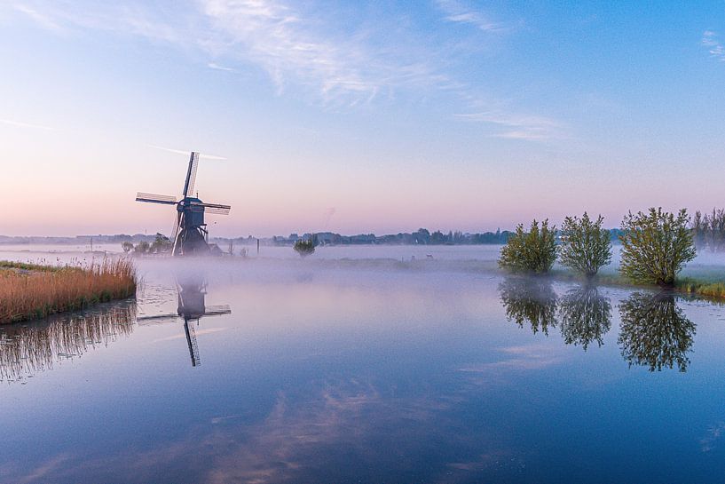 kinderdijk with fog by Samantha Rorijs
