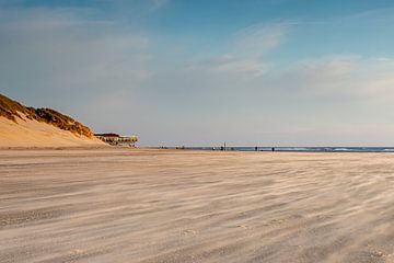 Sunset Beach Ameland tijdens zonsondergang van Paul Veen