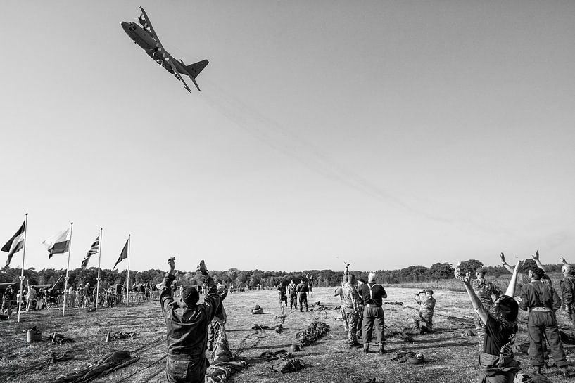 Flybye at Airborne commemoration Renkum heathland by Arthur van Iterson