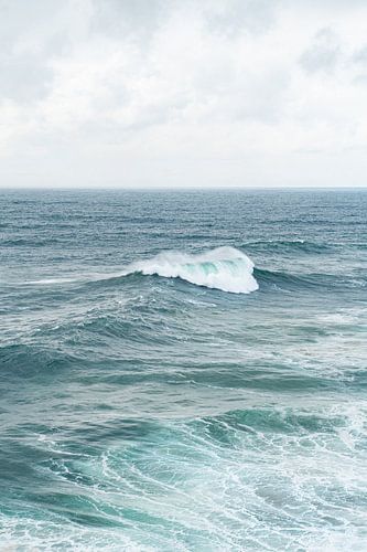 Atlantisch Blauw - Golven Voor de Kust van Nazaré, Portugal