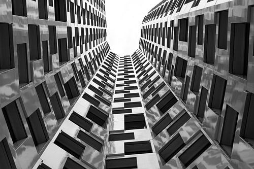 BERLIN Upper West house facade - up up up by Bernd Hoyen
