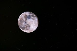Vollmond, Mineralien sichtbar