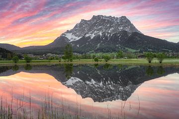 De Tiroolse kant van de Zugspitze van Michael Valjak