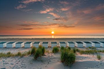 Texel - Strand Paal 28 - schöner Sonnenuntergang von Texel360Fotografie Richard Heerschap