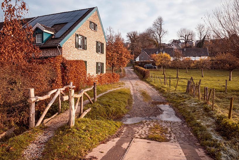 Farmhouse Vijlen by Rob Boon