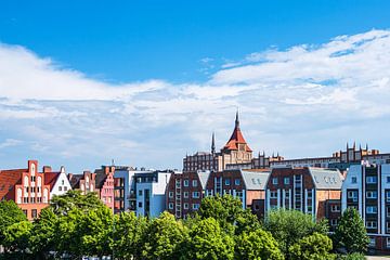 Blick auf historische Gebäude in der Hansestadt Rostock