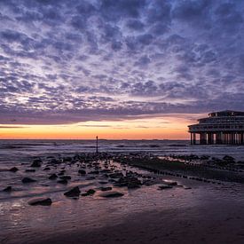 Scheveningen tijdens het blauwe uur van Kayleigh Heppener