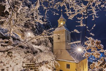 Oybin bergkerk op een winternacht