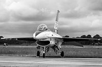 Exposition statique de F-16