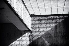 Schattenspiel in Beton von Studio Zwartlicht