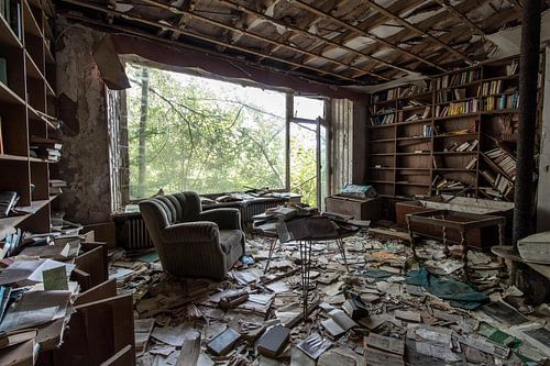 Verlassene Bibliothek