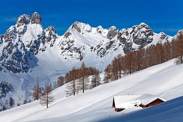 Berge und Alm im winterlichen Pongau von Christa Kramer