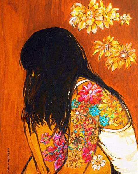 Yvette with colorful flower tattoos by Ineke de Rijk