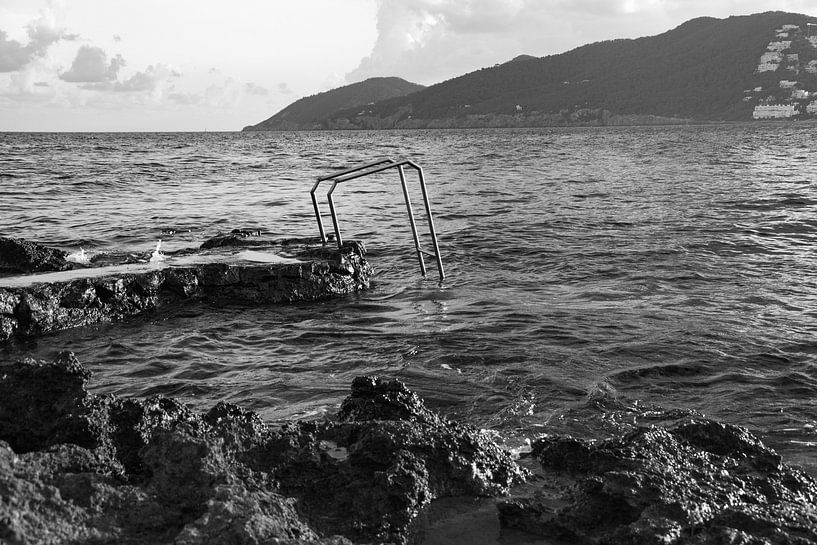 I'm coming out, sea of steps by Peter van Mierlo