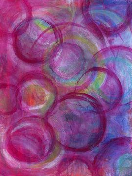 Cercles et pourpre sur Karen Kaspar