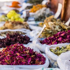 Colorful spices by Peter Wierda