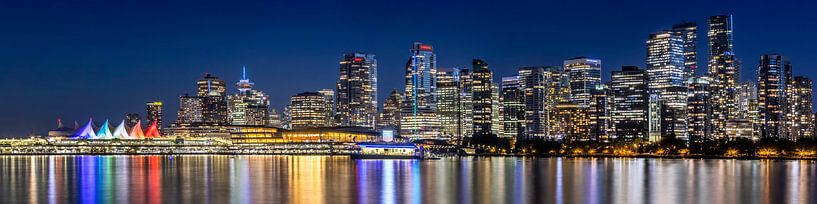 Beeindruckendes Abendpanorama aus Vancouver  von Melanie Viola