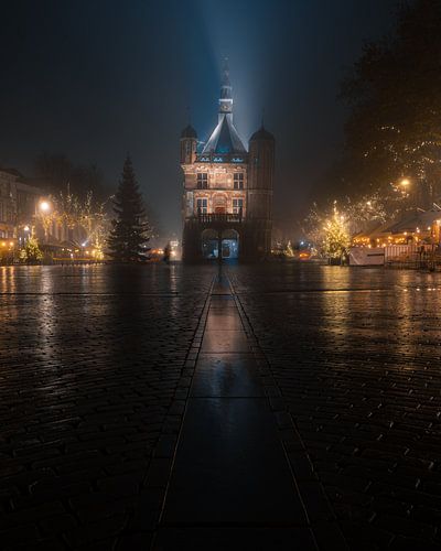 De waag Deventer mist.