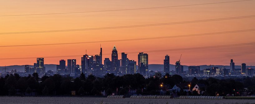 Frankfurt/ Main im Sonnenuntergang von Frank Herrmann