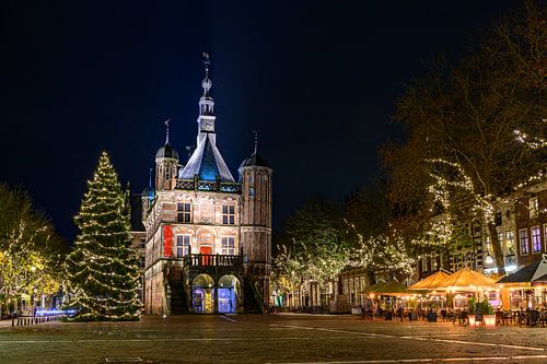 Deventer Brink plein bij de Waag met kerstboom