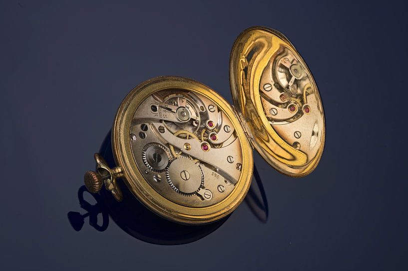 Eine goldene Uhr... von Hans Kool