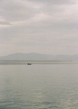 Le bateau à l'horizon