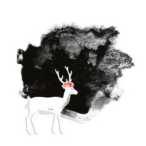 JUNGER HIRSCH MIT BLUMEN KRONE