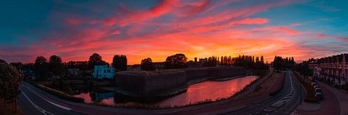 Sunset over the Citadel in 's-Hertogenbosch by Niek Wittenberg