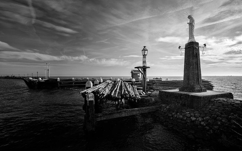 Volendam by Edward van Hees