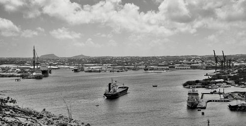 Parera – Havengebied Curaçao (zwart-wit)