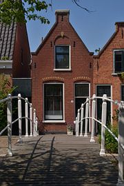 Monumental house with bridge in Delft by Rob Pols
