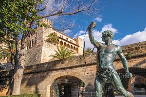 Statue von Lorenzo Rossello in Palma de Mallorca