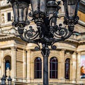 In front of the Alte Oper Frankfurt by Thomas Riess