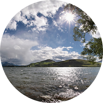 Lake Hayes in stormachtig weer, Nieuw Zeeland van Christian Müringer