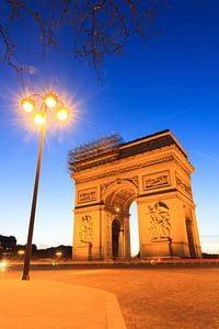 Arc de Triomphe met lantaarn vertikaal van Dennis van de Water