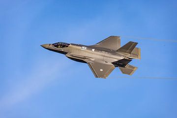 F-35 Lightning II by Gert Hilbink