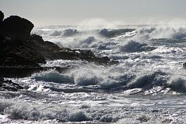 De zee bij Cascais portugal by Michelle Boot