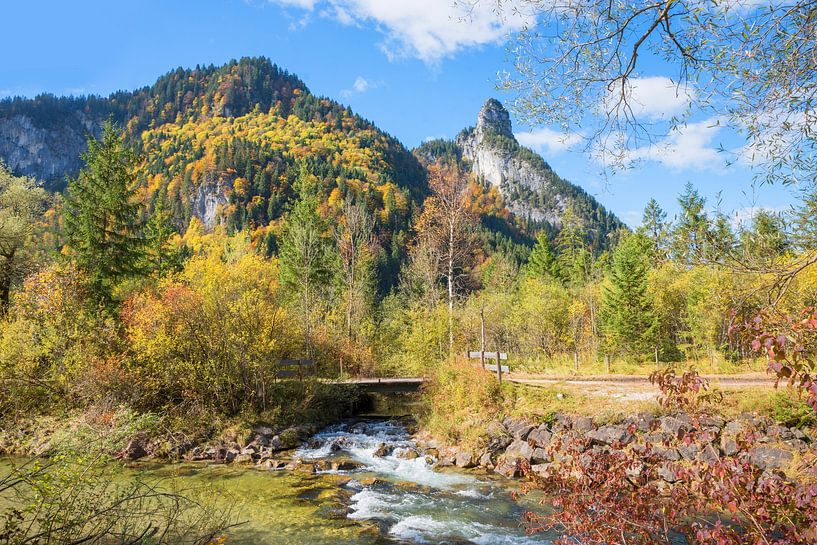 prachtig wandelgebied en schilderachtig landschap bij oberammergau van SusaZoom
