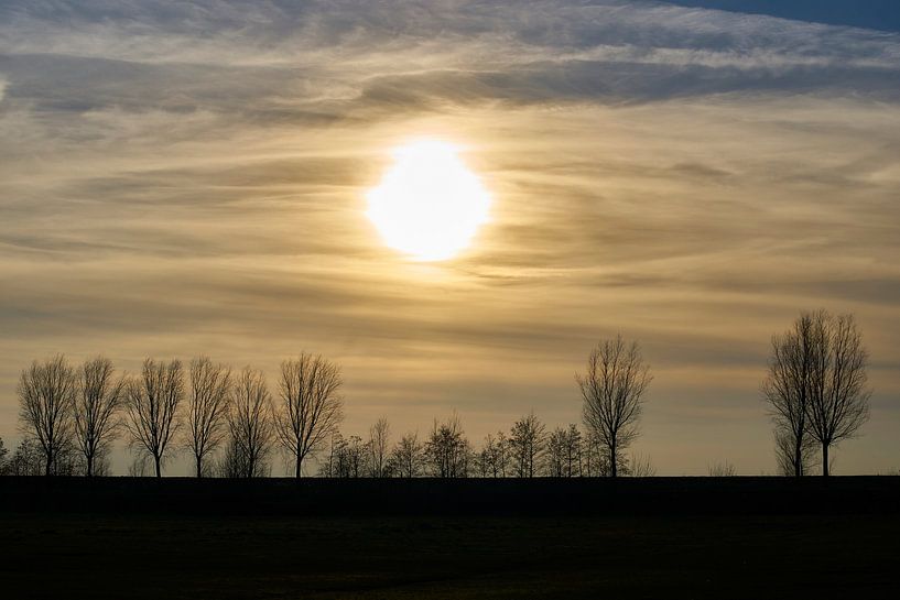 Setting sun on the dike by Gevk - izuriphoto