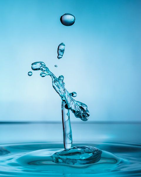 Water drops #4 van Marije Rademaker