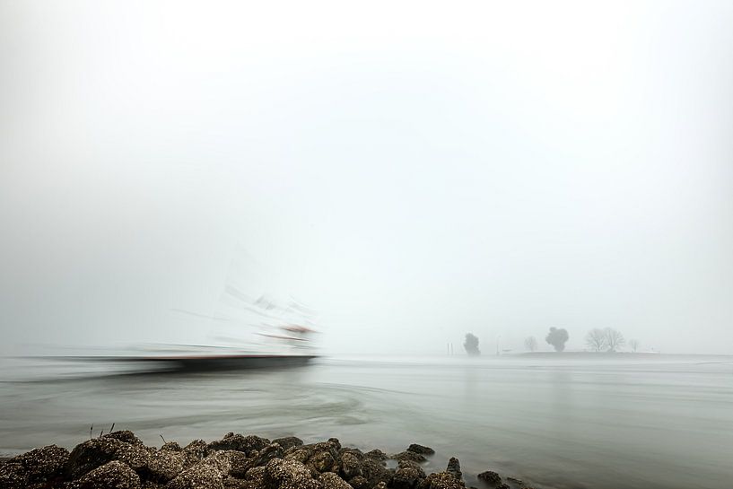 Looveer in Huissen (Arnheim) im Nebel von Eddy Westdijk