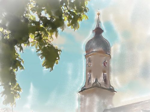 Kerktoren in zonlicht