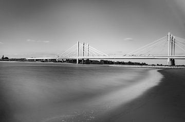 Weiches Wasser am Strand von Marian Roest