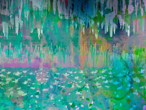 Regenwoud in ochtendmist